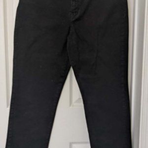 Gloria Vanderbilt Amanda Straight Leg Jeans